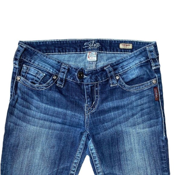 Silver Tuesday Bootcut Jeans Women’s 29x30 Boot Cut Low Rise Dark Wash Stretch - Picture 3 of 8